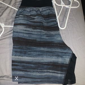 Men’s lulu lemon shorts